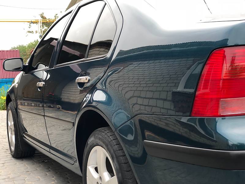 Седан Volkswagen Bora 2006 в Киеве
