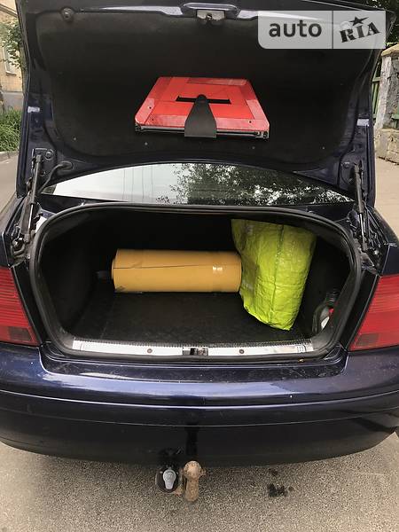 Седан Volkswagen Bora 2001 в Львові