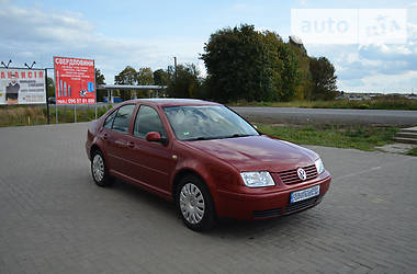 Седан Volkswagen Bora 2000 в Луцке