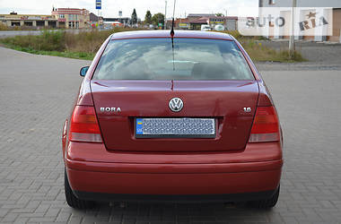 Седан Volkswagen Bora 2000 в Луцке