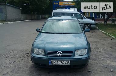 Седан Volkswagen Bora 2002 в Березному