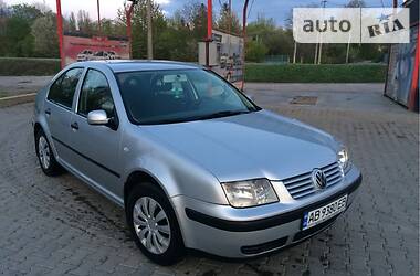 Седан Volkswagen Bora 2000 в 
