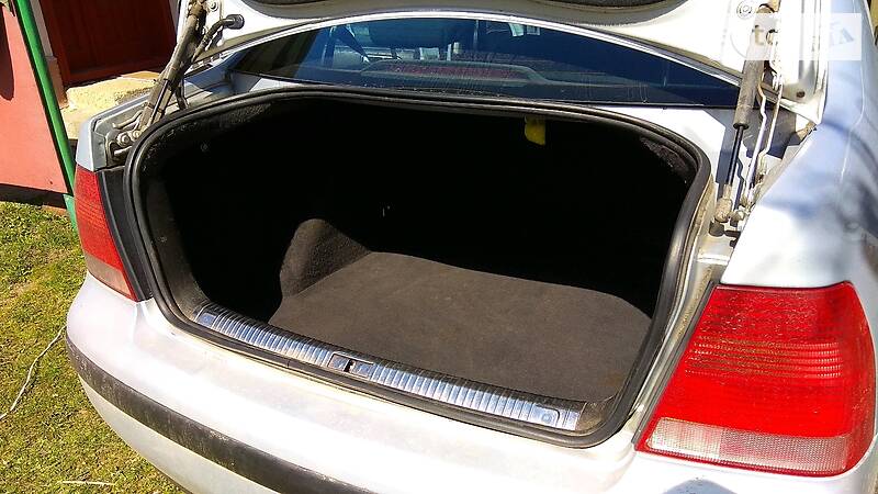 Седан Volkswagen Bora 1999 в Львові