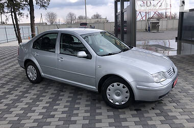 Седан Volkswagen Bora 2003 в Лубнах