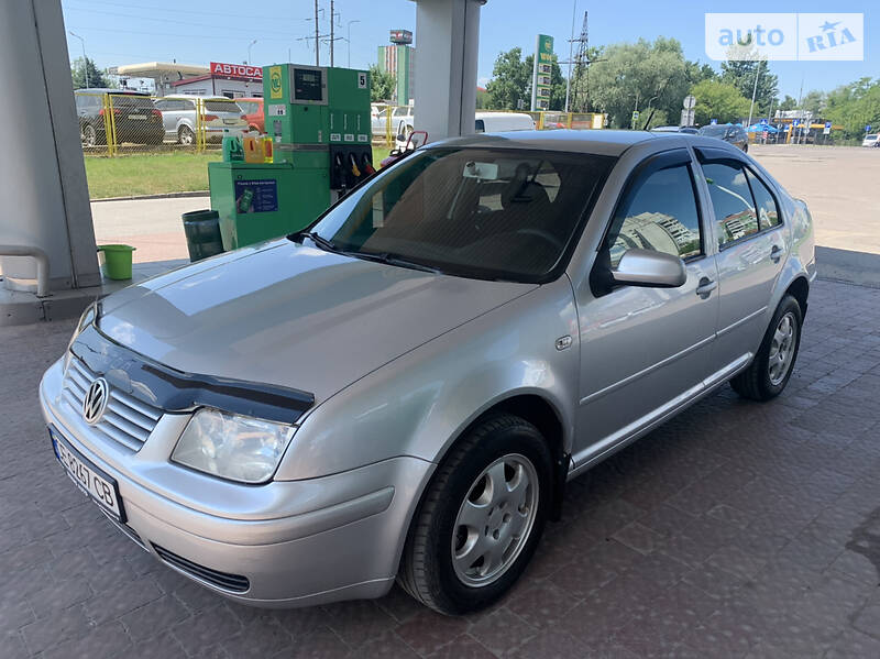 Седан Volkswagen Bora 2004 в Львові