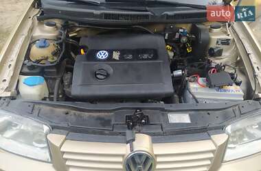 Седан Volkswagen Bora 2001 в 