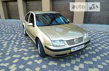 Седан Volkswagen Bora 2002 в Вінниці