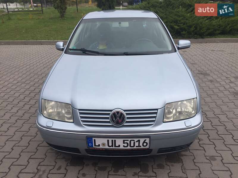 Седан Volkswagen Bora 2004 в Хмельницькому