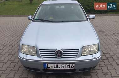 Седан Volkswagen Bora 2004 в 