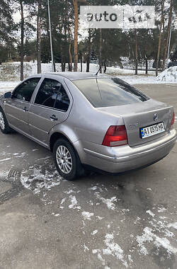 Седан Volkswagen Bora 2003 в Киеве