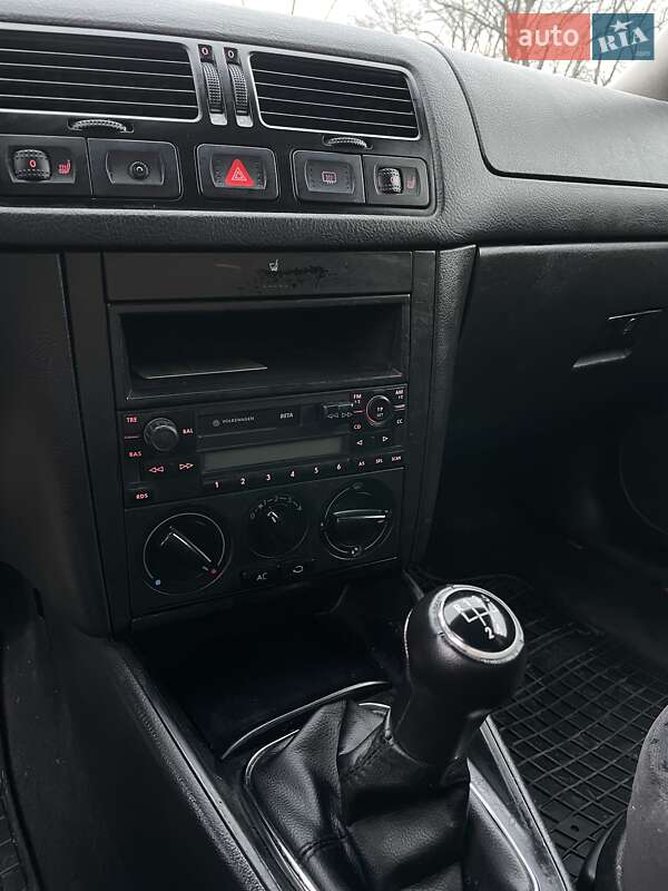 Седан Volkswagen Bora 1999 в Кривом Роге