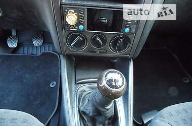 Седан Volkswagen Bora 2000 в Смілі