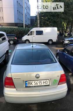 Седан Volkswagen Bora 1999 в Ровно