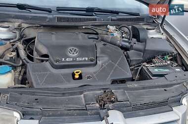 Седан Volkswagen Bora 1998 в 