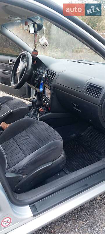 Седан Volkswagen Bora 1998 в Гайсине