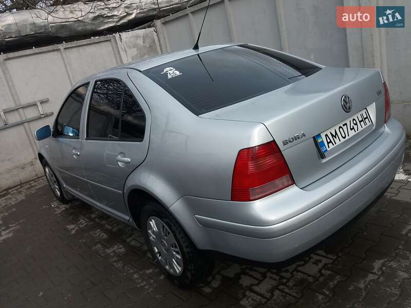 Седан Volkswagen Bora 2002 в Житомирі
