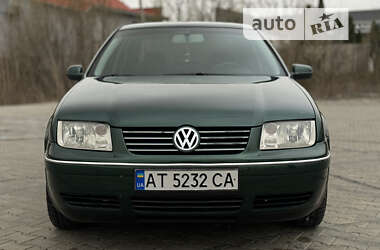 Седан Volkswagen Bora 2002 в Черновцах