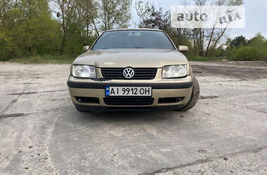 Седан Volkswagen Bora 2002 в Вишневому