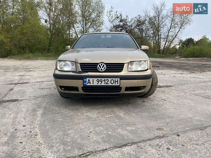 Volkswagen Bora 2002