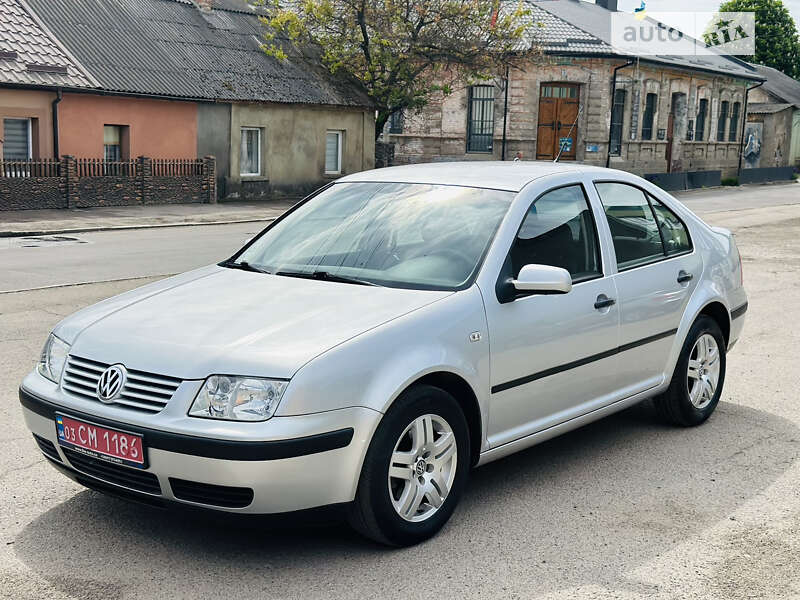 Седан Volkswagen Bora 2003 в Здолбунове
