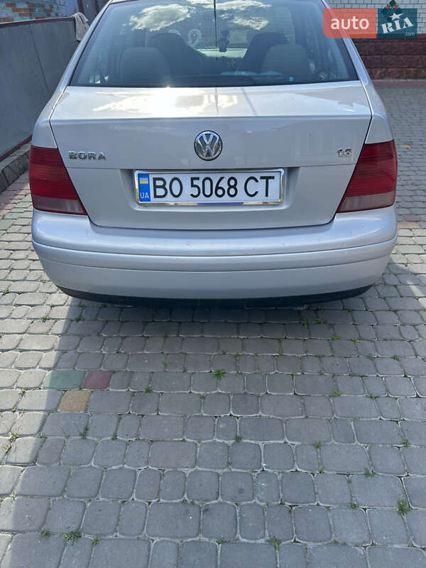 Седан Volkswagen Bora 1999 в Борщеві
