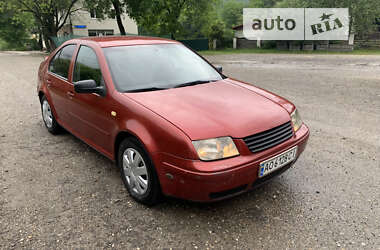 Седан Volkswagen Bora 1999 в Рахові