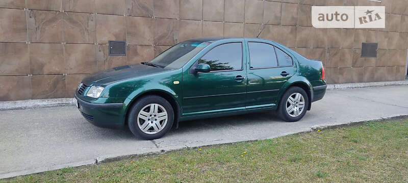 Седан Volkswagen Bora 1999 в Нетішині