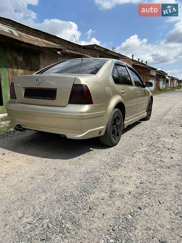 Volkswagen Bora 2003