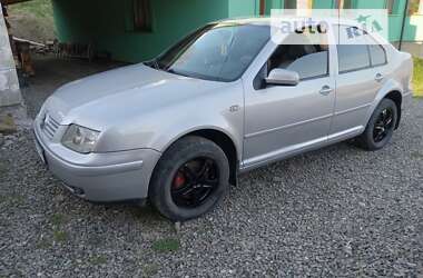 Седан Volkswagen Bora 2002 в Рахове