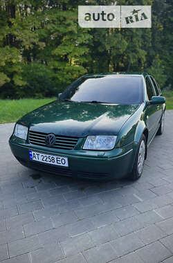 Седан Volkswagen Bora 1999 в Долине