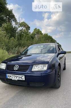 Седан Volkswagen Bora 2003 в Чуднові