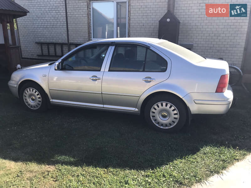 Седан Volkswagen Bora 2003 в Черкассах