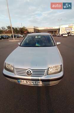 Седан Volkswagen Bora 2002 в Зіньківі