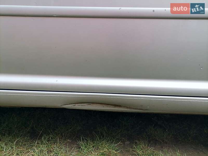 Седан Volkswagen Bora 2003 в Бучаче