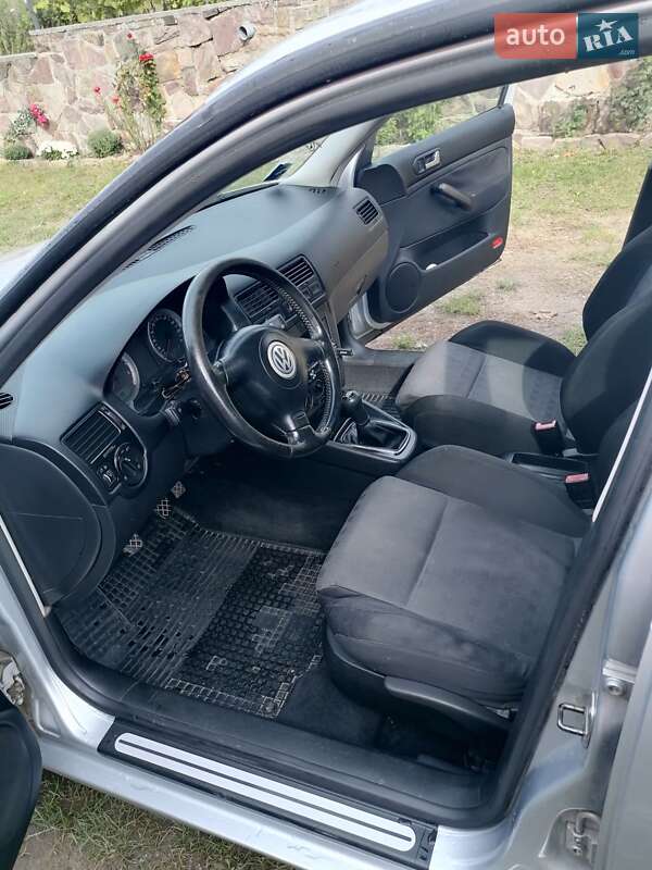 Седан Volkswagen Bora 2003 в Бучаче