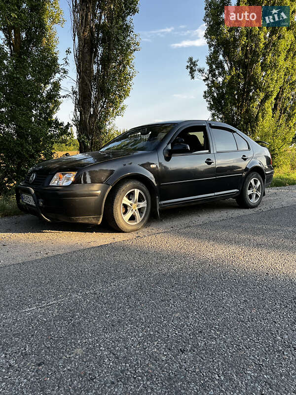 Седан Volkswagen Bora 2000 в Мурованых Куриловцах