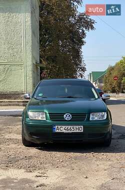 Седан Volkswagen Bora 1999 в Любомлі