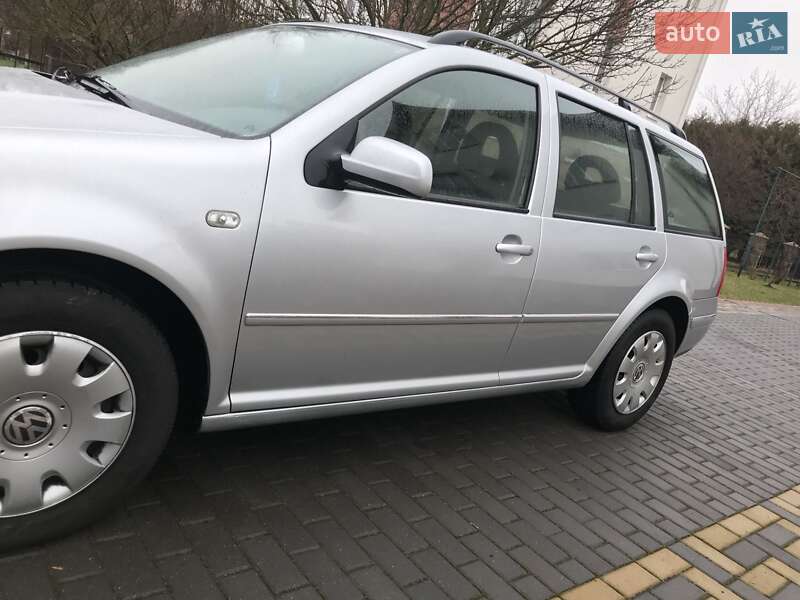 Універсал Volkswagen Bora 2000 в Рівному