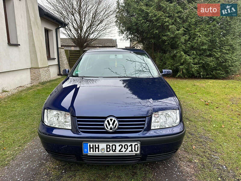 Седан Volkswagen Bora 2003 в Одесі