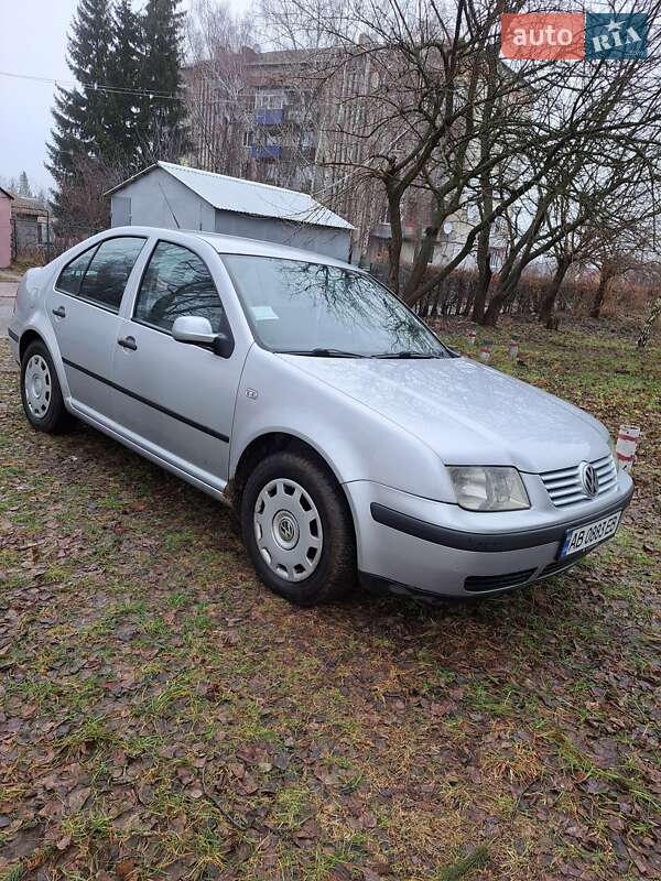 Седан Volkswagen Bora 2001 в Хмельнике