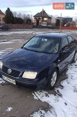 Седан Volkswagen Bora 2000 в Луцке