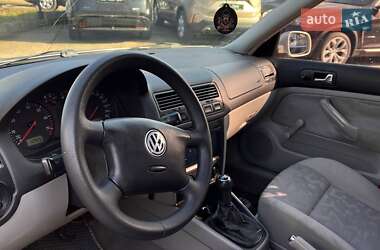 Седан Volkswagen Bora 1999 в Чернівцях