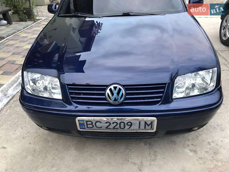 Седан Volkswagen Bora 1999 в Самборе