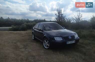 Седан Volkswagen Bora 1999 в Самборе