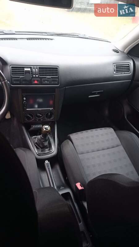 Универсал Volkswagen Bora 2002 в Калуше