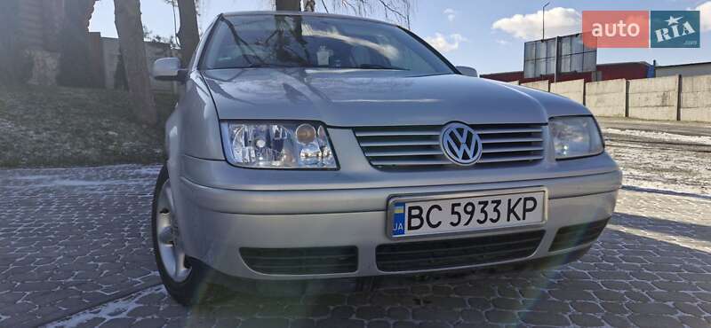 Седан Volkswagen Bora 2000 в Львове