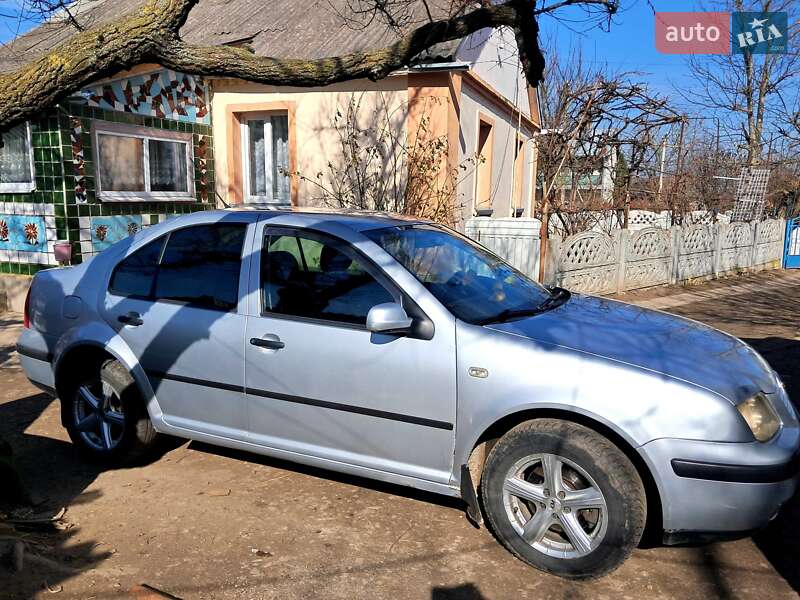 Седан Volkswagen Bora 2003 в Рівному