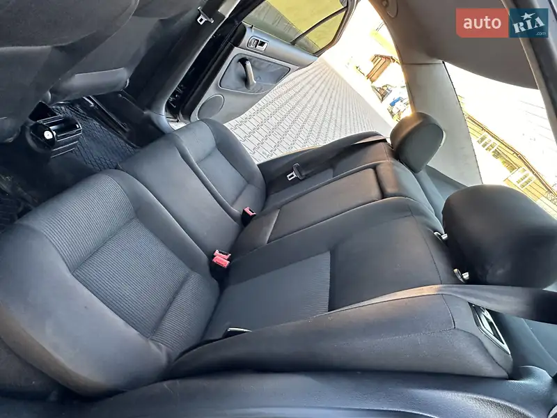Седан Volkswagen Bora 2003 в 