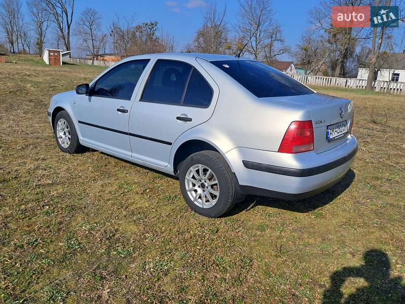 Седан Volkswagen Bora 2000 в Радомишлі