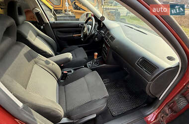 Седан Volkswagen Bora 1999 в 
